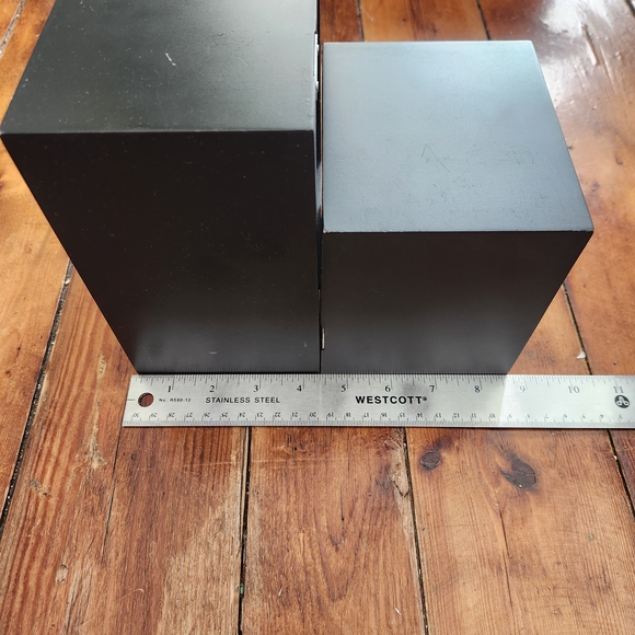 Black Square Floating Wall Shelves, Modern Small Shelves, Vertical Storage - Picture 8 of 9